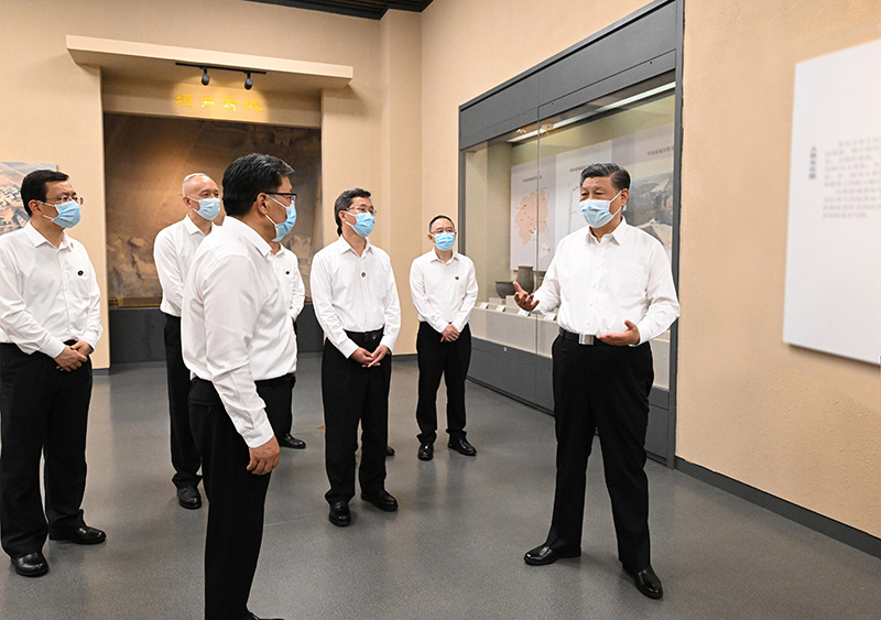 5月16日下昼，，，，，中共中央总书记、国家主席、中央军委主席习近平在前往陕西西安主持中国－中亚峰会途中，，，，，在山西运城博物馆考察。。。。。。。。